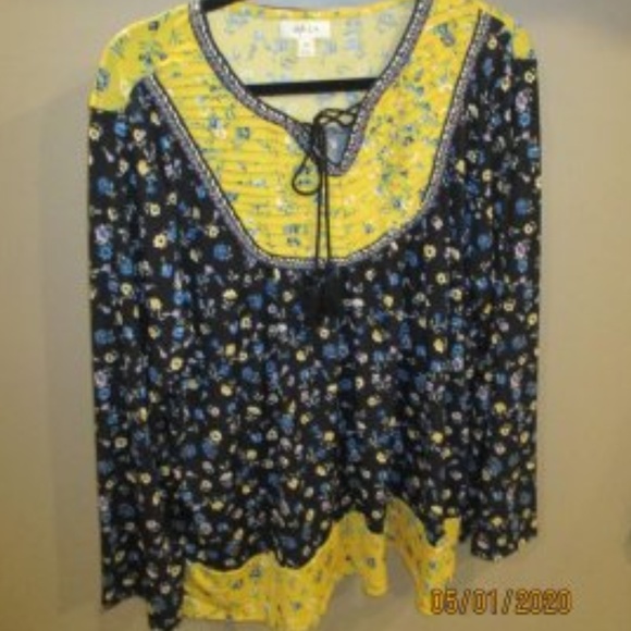 blouse - Picture 1 of 1